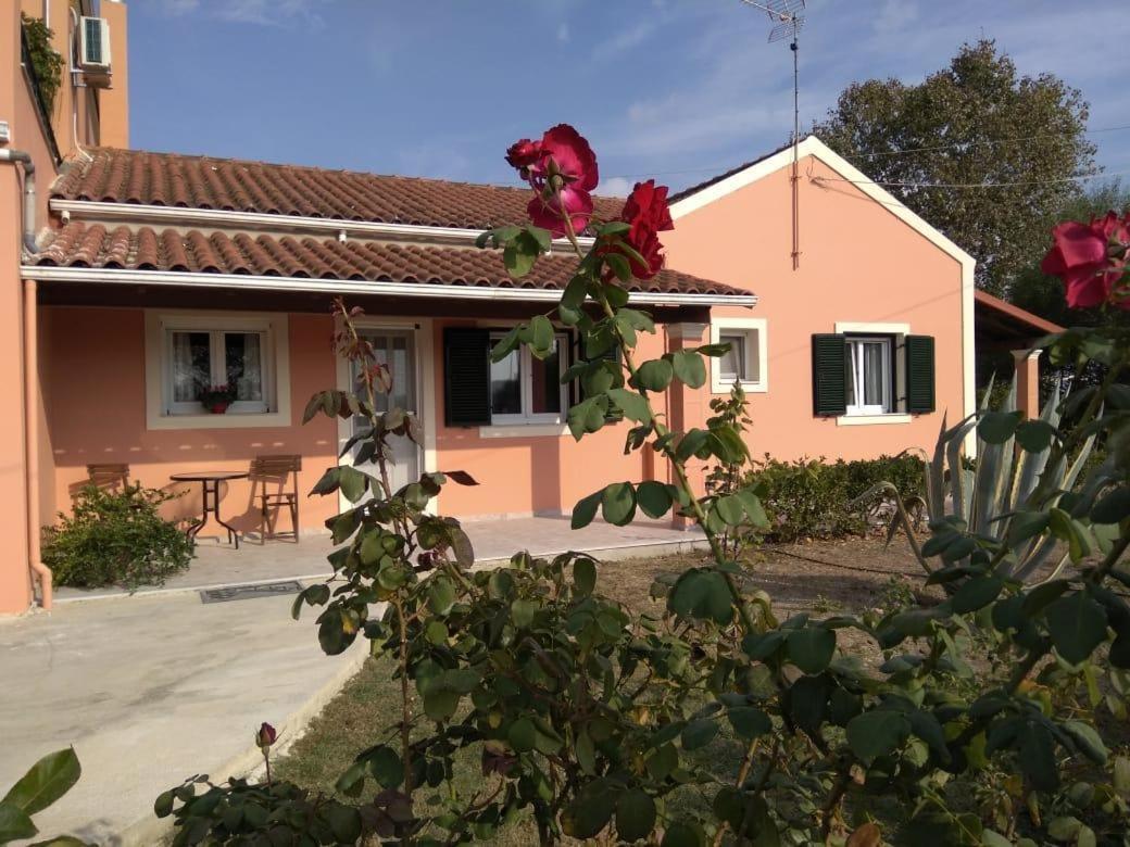 Lonelia'S Family Homes ليفكيمي المظهر الخارجي الصورة